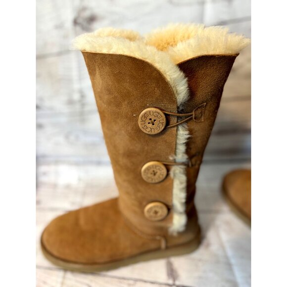 UGG Bailey Button Triplet Chestnut Suede Tall Boots Size US 8 Women’s - Picture 3 of 12
